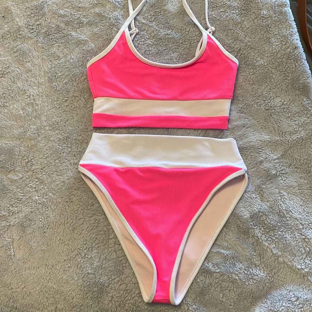 NWOT Beach Riot Bikini
